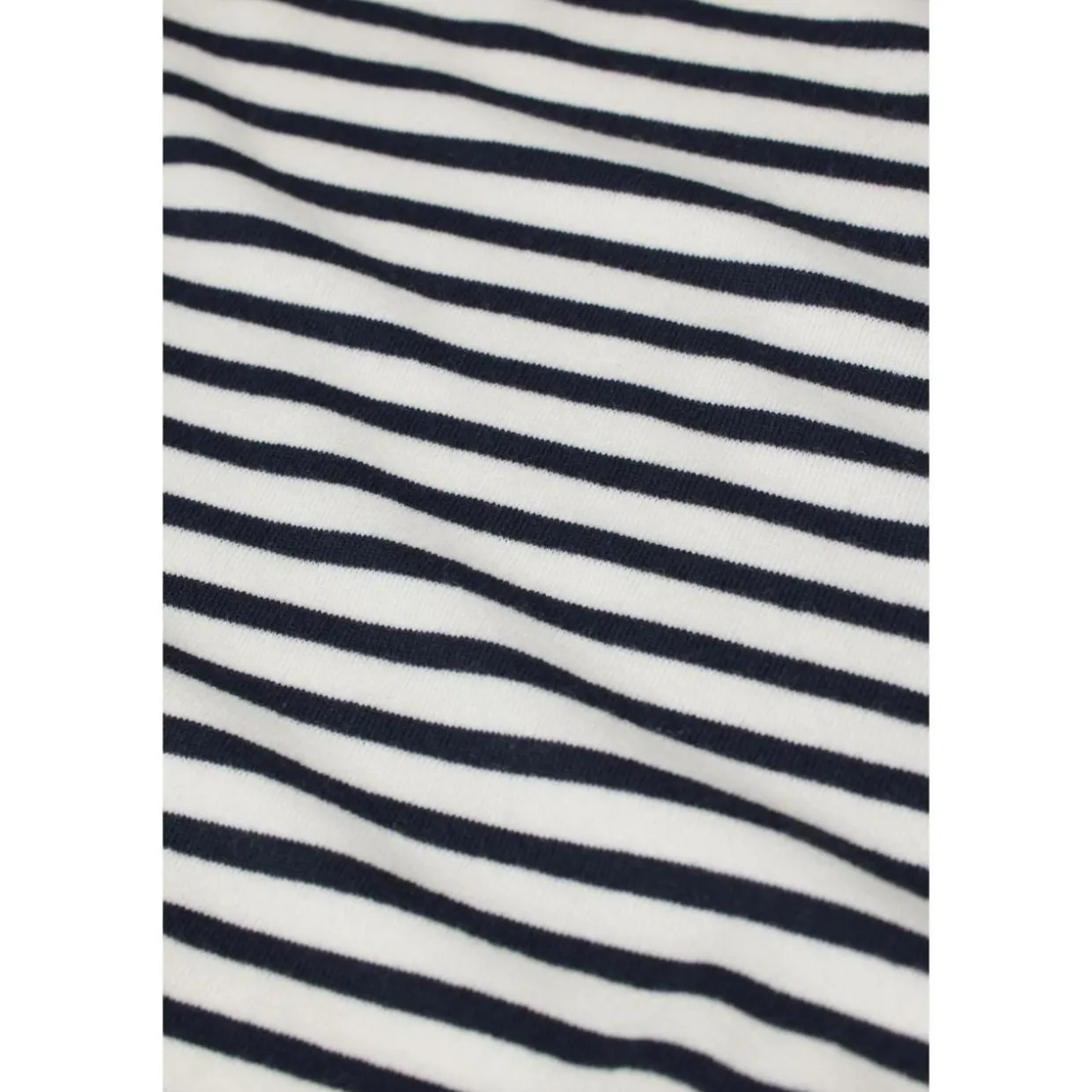 Gestreifter Pullover