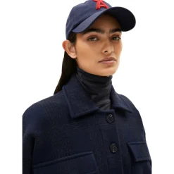 Jacke Joaalison check