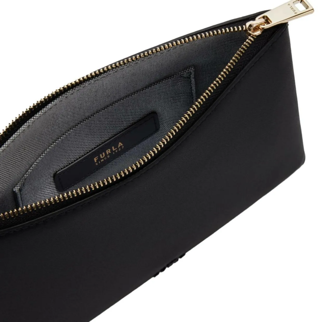 Pouch S