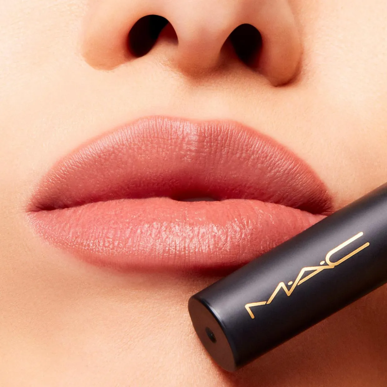 Power Kiss Lipstick