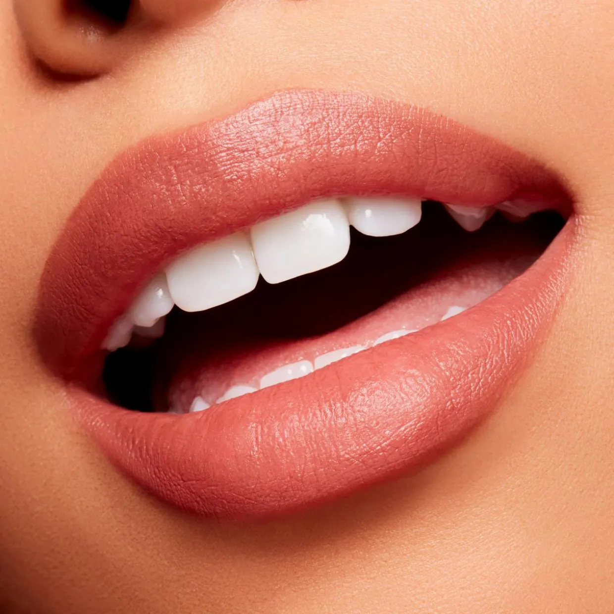 Power Kiss Lipstick