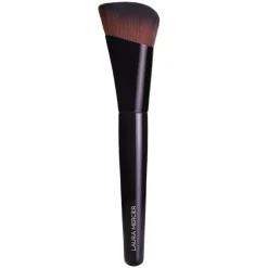 Real Flawless Foundation Brush