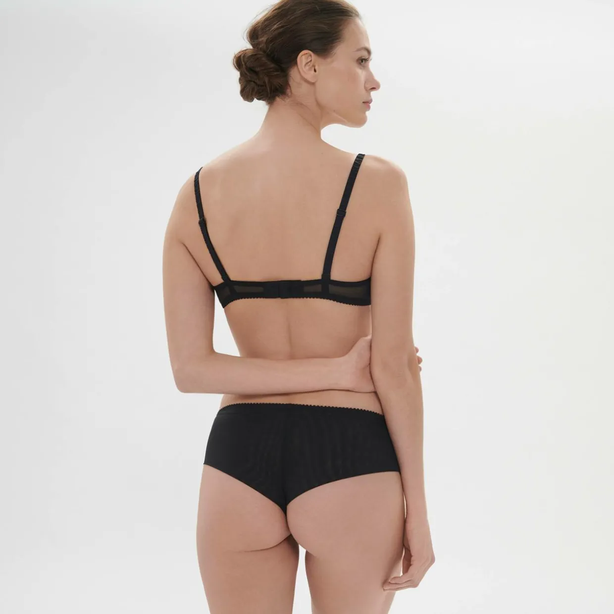 Shorty Intrigue