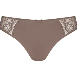 String Amorous