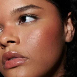 Strobe Beam Liquid Blush