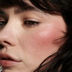 Strobe Beam Liquid Blush
