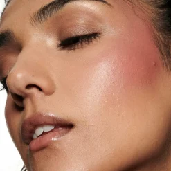 Strobe Beam Liquid Blush