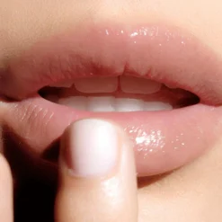 The Lip Volumizer