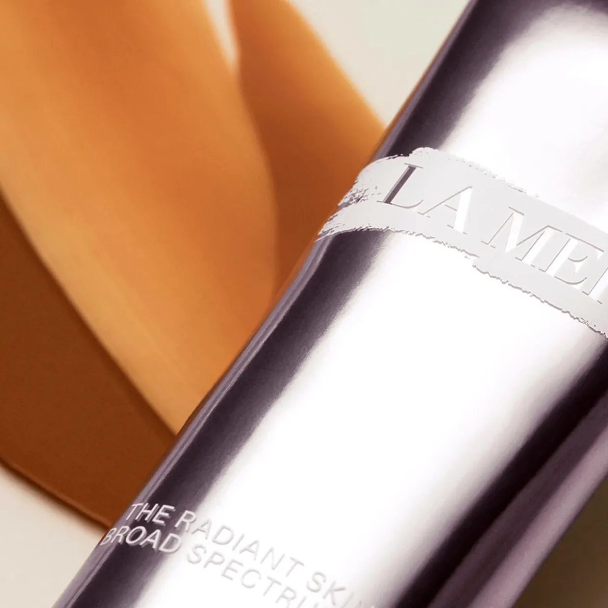 The Radiant Skintint SPF 30