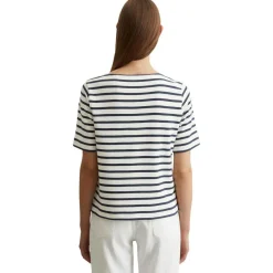 T-shirt straight
