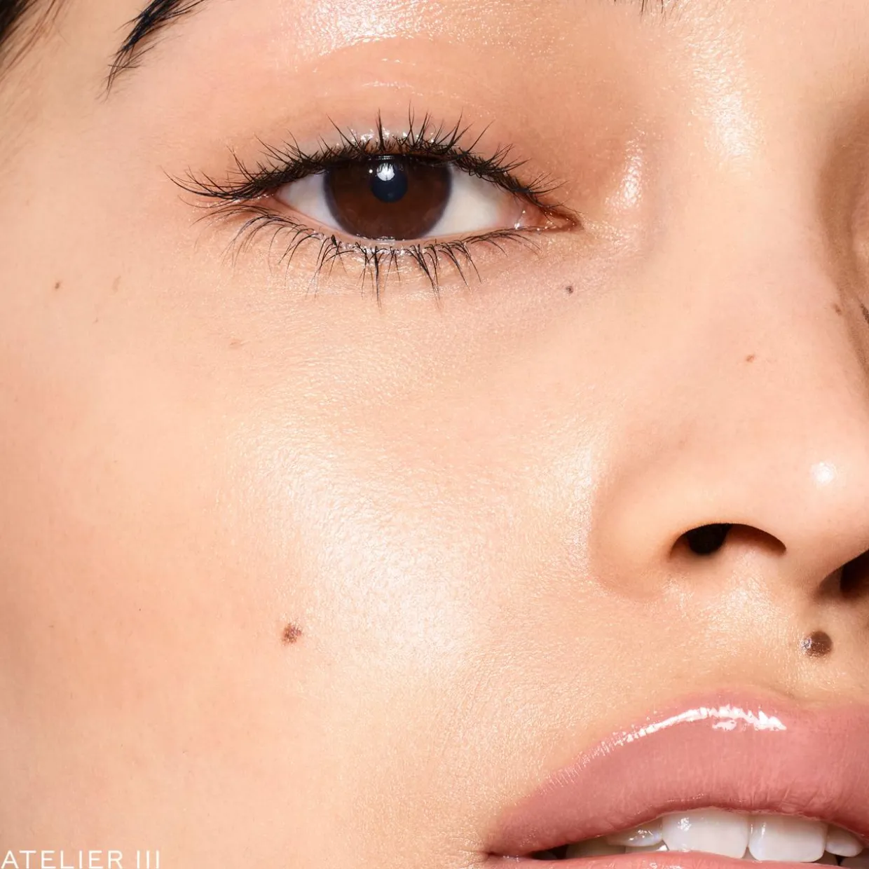 Vital Skin Foundation Stick III