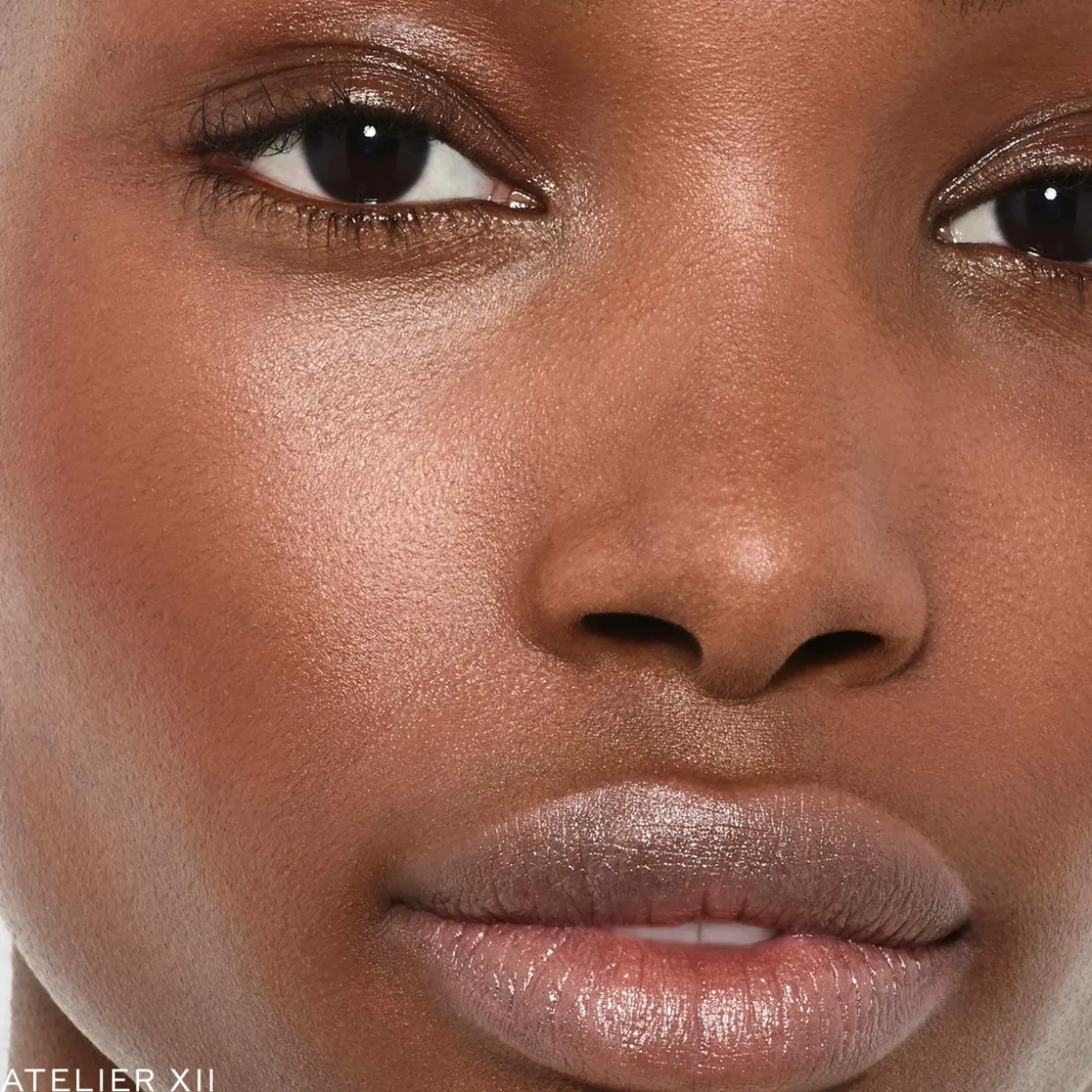 Vital Skin Foundation Stick XII