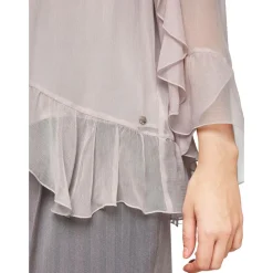 Volant-bluse im boho-stil