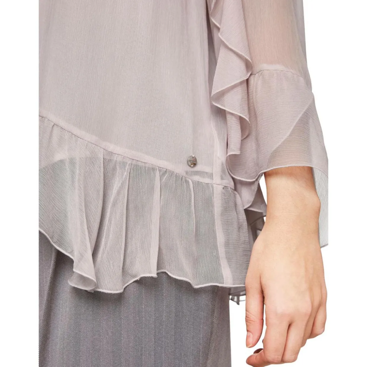 Volant-bluse im boho-stil