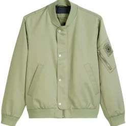 Woven outdoor jackets